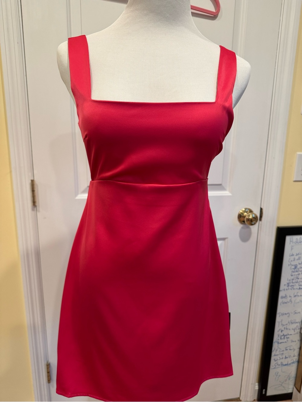Lulus Red Square-Neck Sleeveless Dress